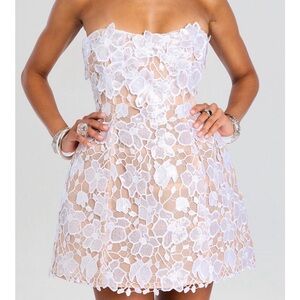 Retrofete Strapless White Lace & sequin Cocktail Dress